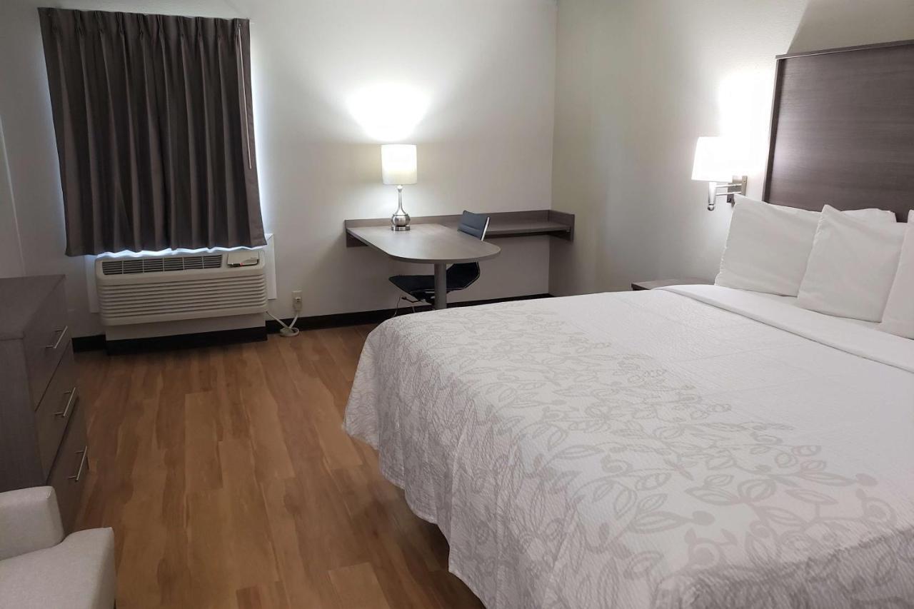 Red Roof Inn Мос Пойнт Екстериор снимка
