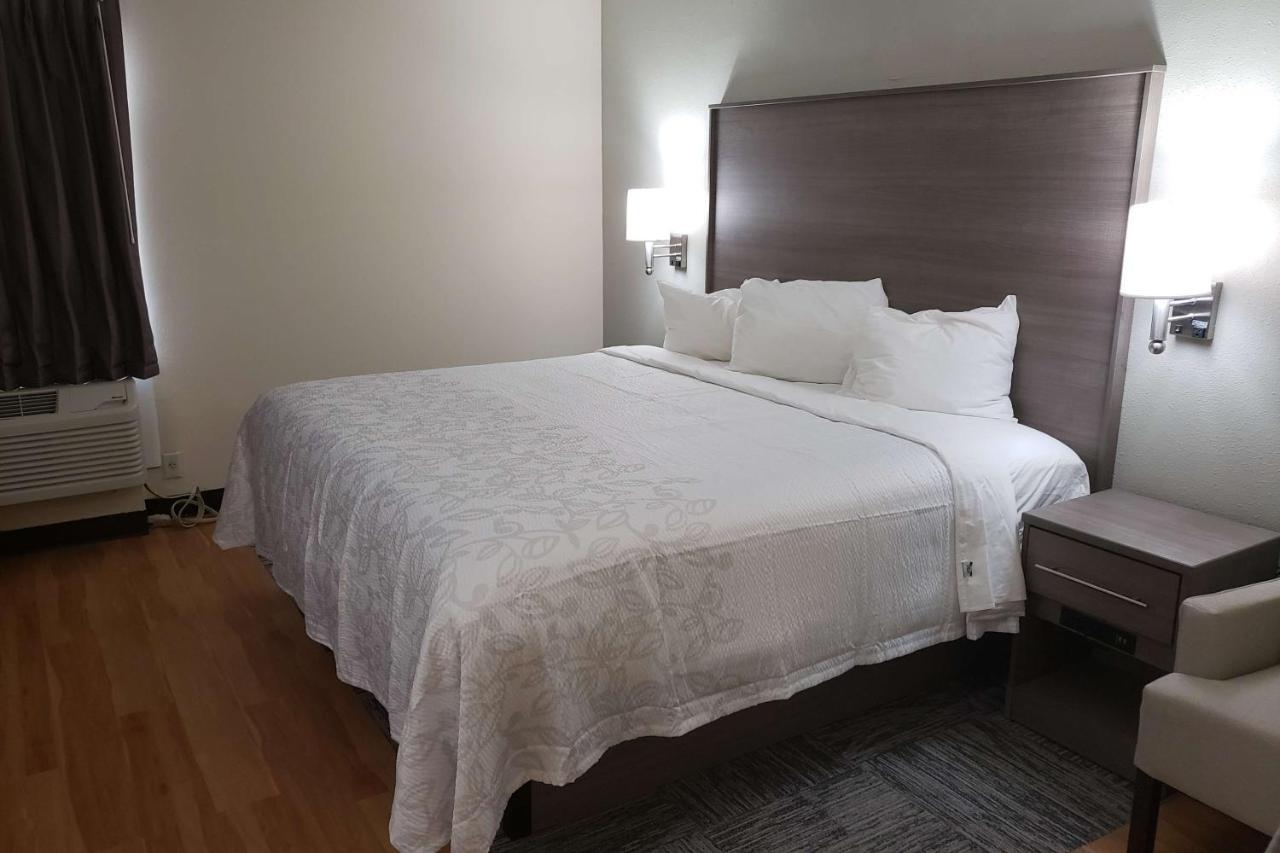 Red Roof Inn Мос Пойнт Екстериор снимка